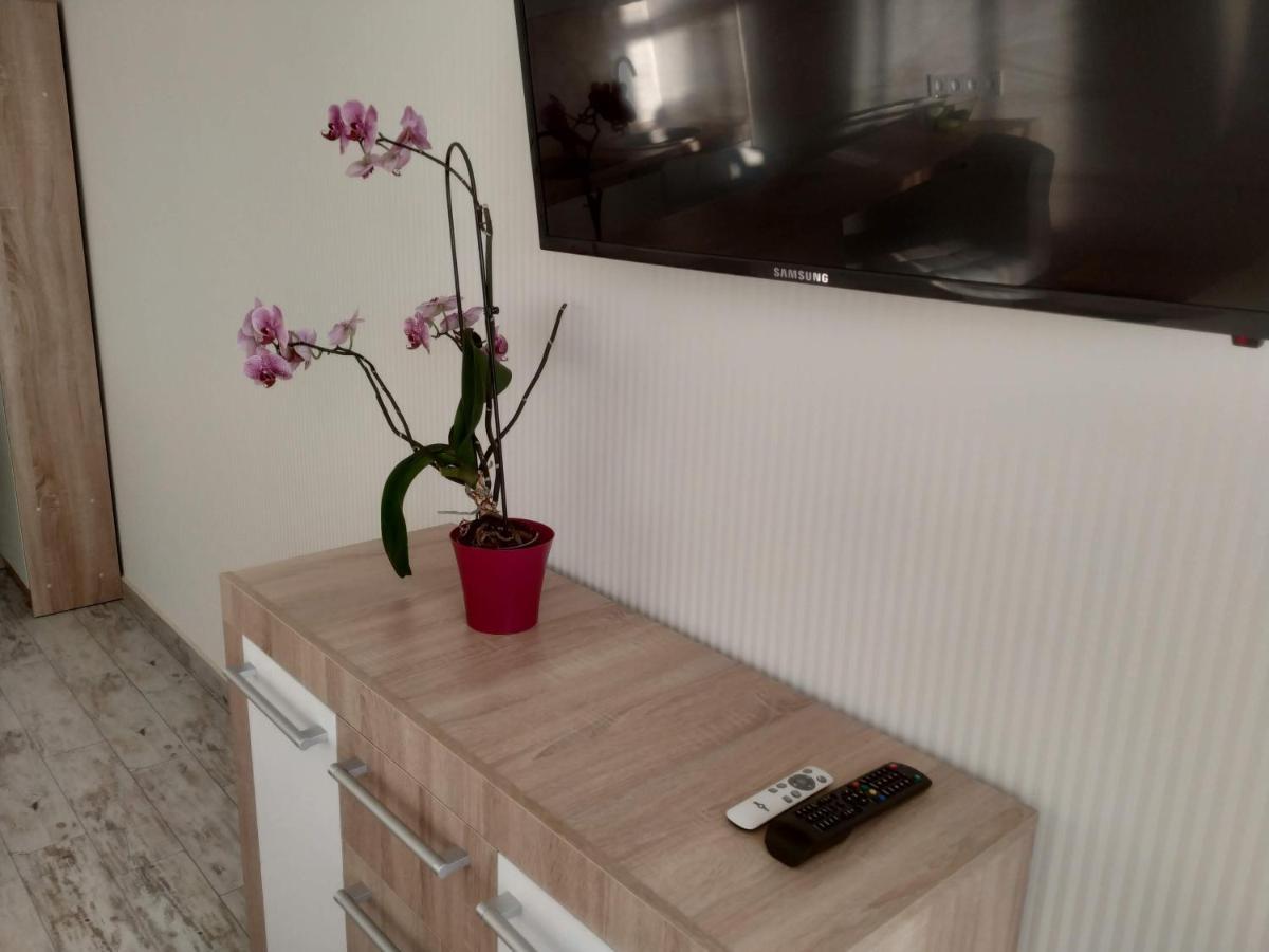 Apartment Kiev Studio With City View ภายนอก รูปภาพ