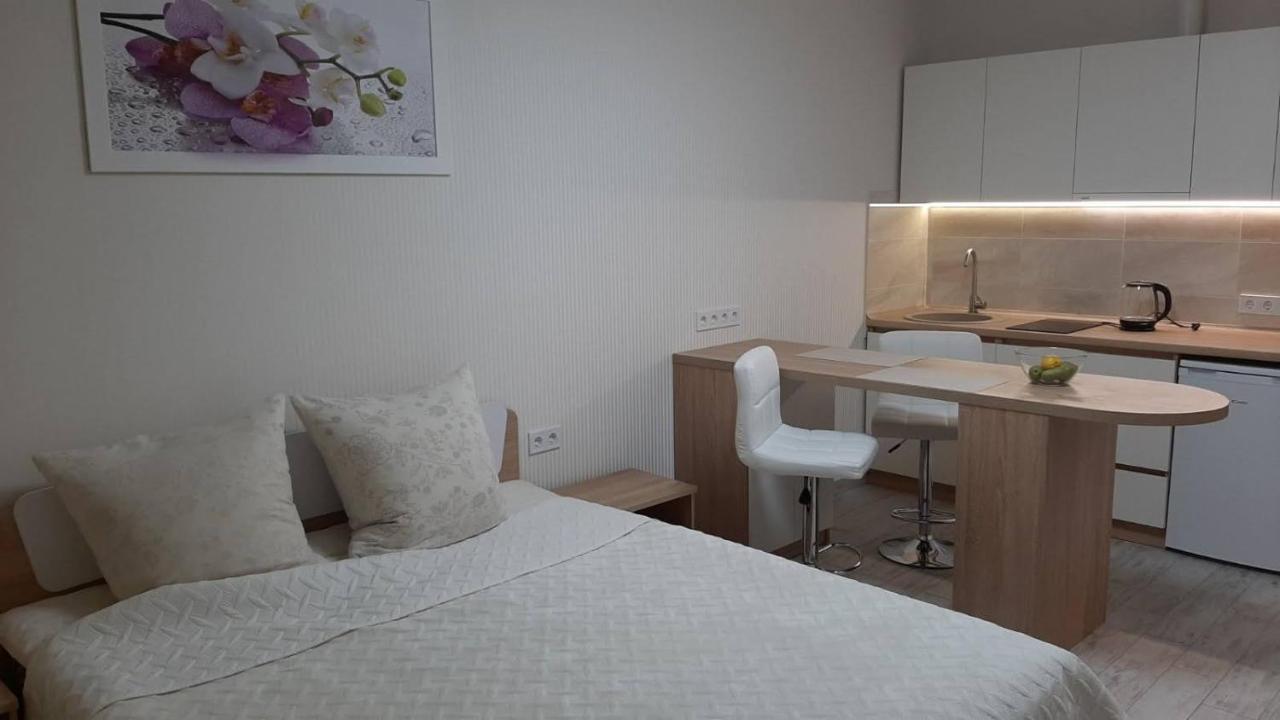 Apartment Kiev Studio With City View ภายนอก รูปภาพ